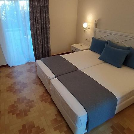 Dionisia Apartments 2 Кефалос Екстериор снимка