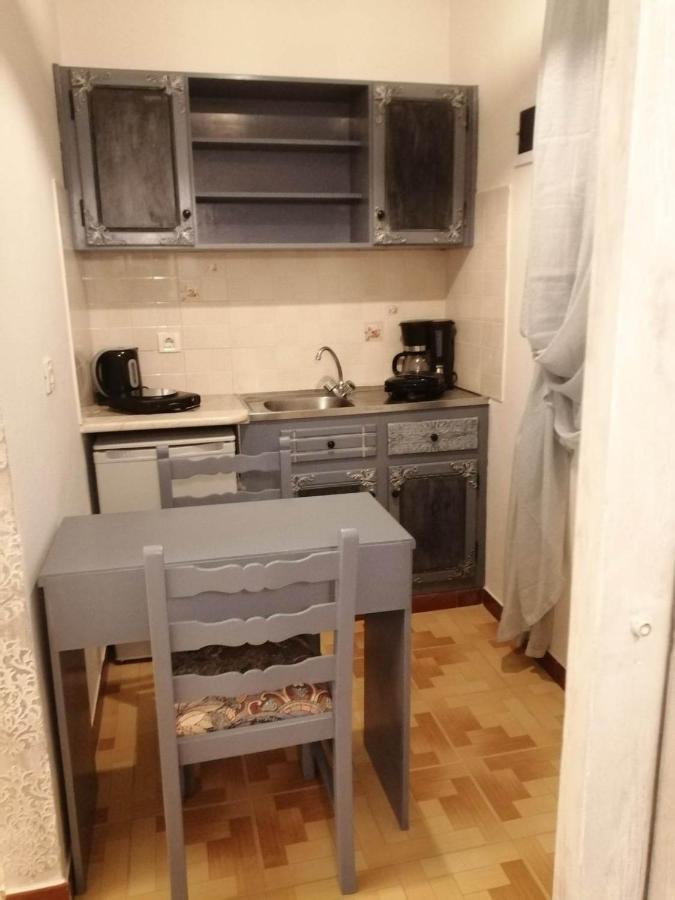 Dionisia Apartments 2 Кефалос Екстериор снимка